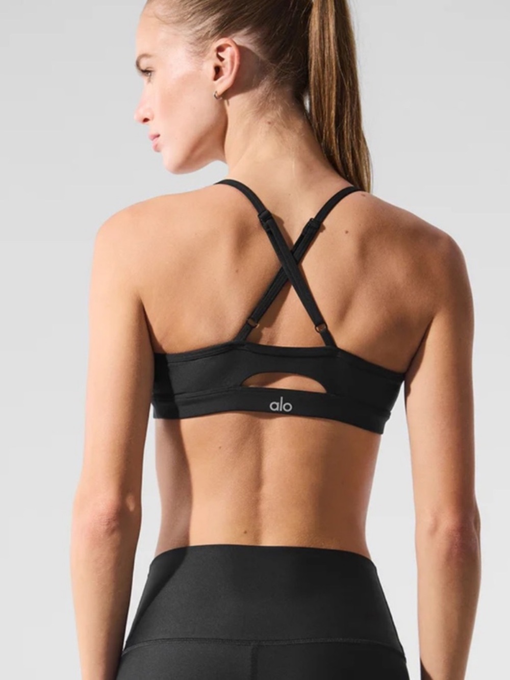 ALO Yoga Intrigue Bra - XS